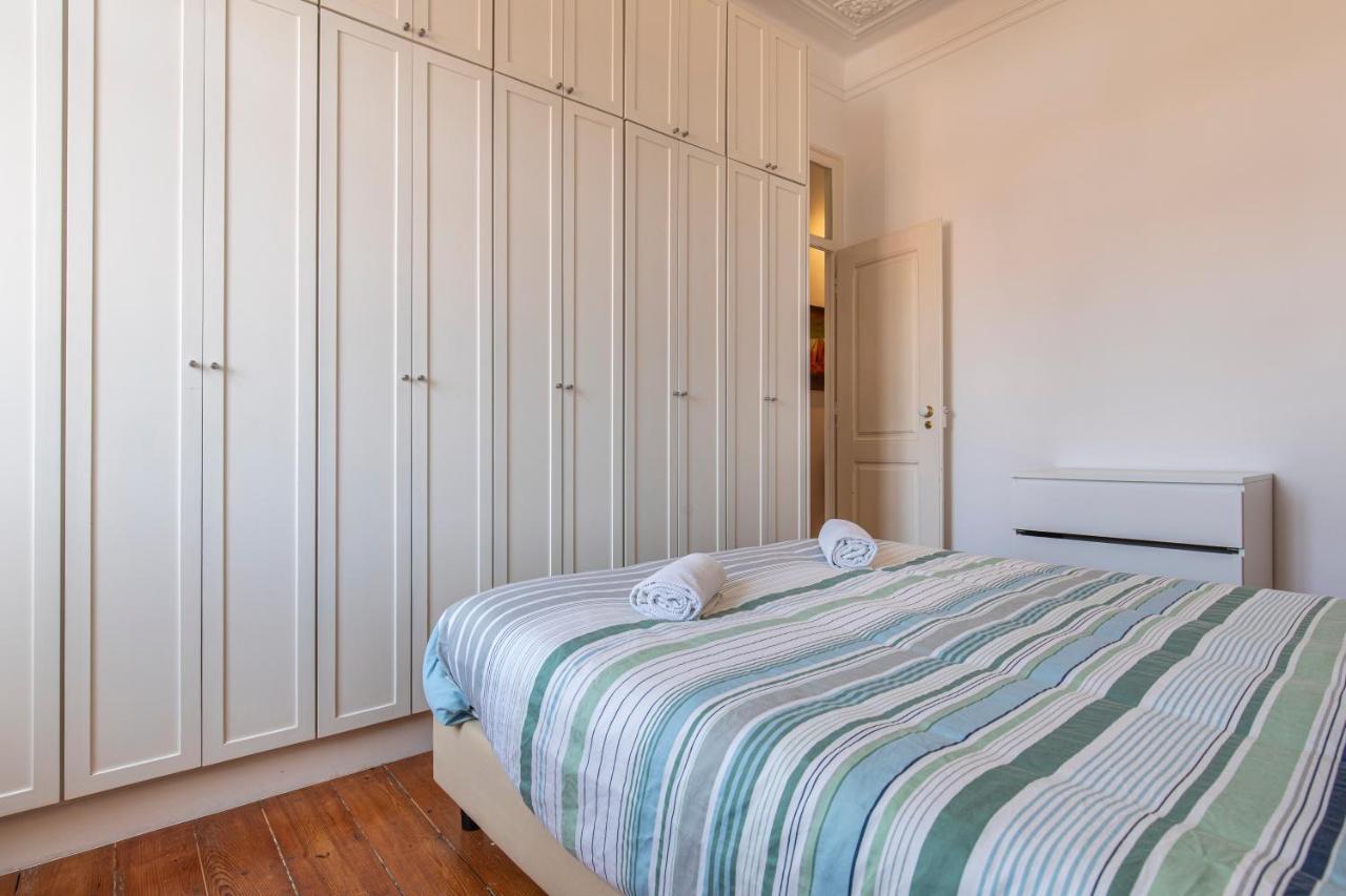 Appartement Typical 2bdr In By Lovelystay